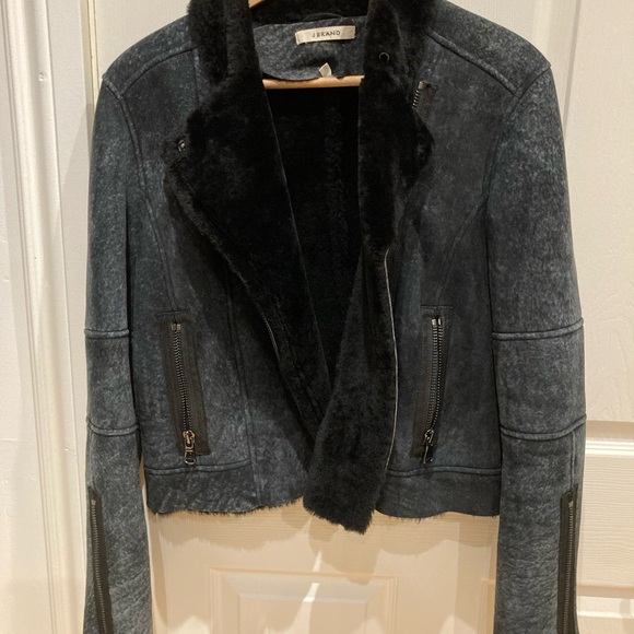 J Brand Lana Navy Shearling Cropped Jacket Coat- size medium - Picture 3 of 5